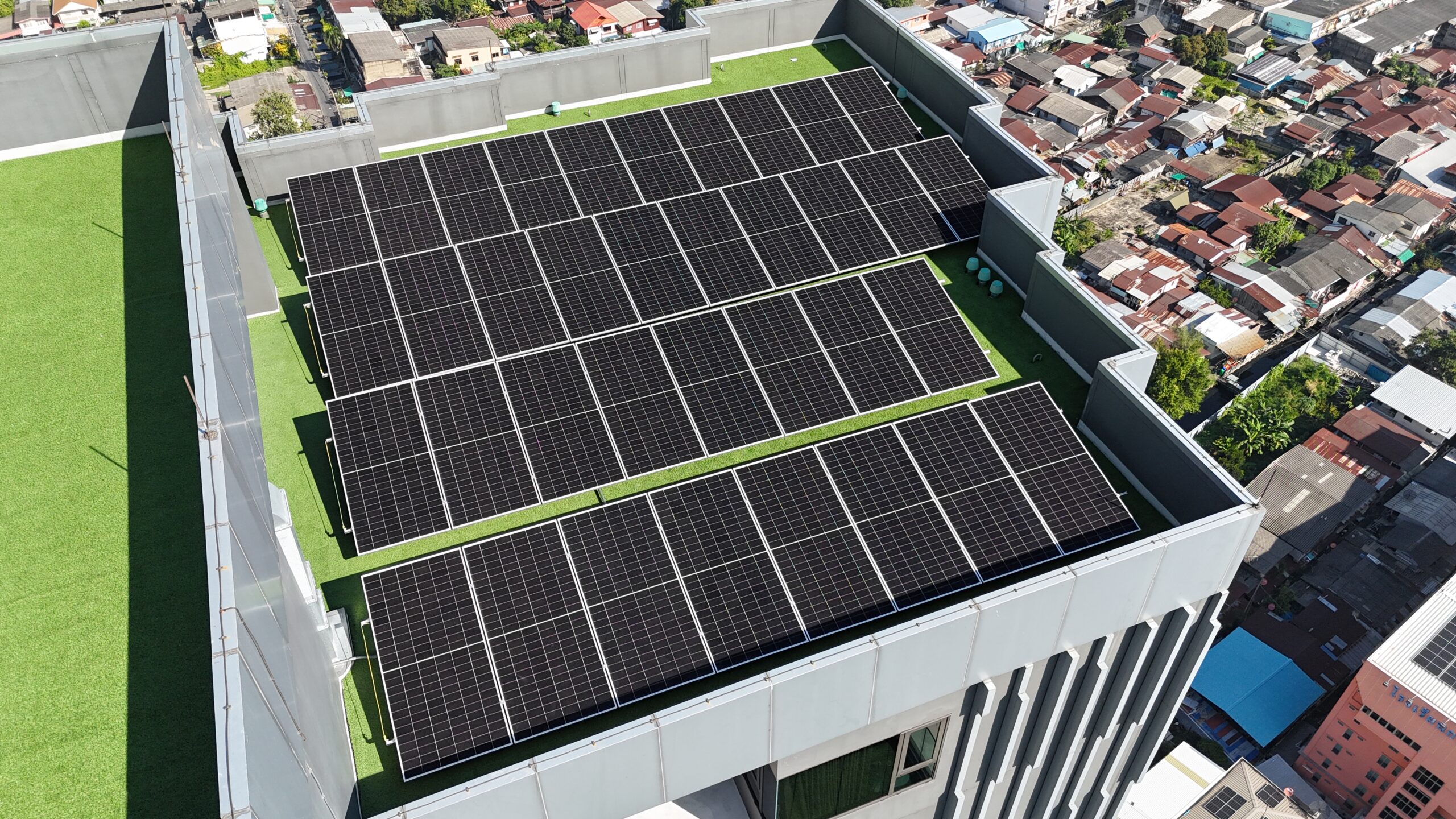 โซล่าเซลล์, คอนโด